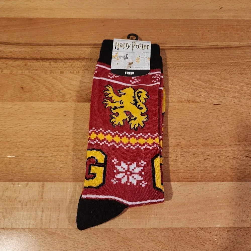 Harry Potter NEW Gryffindor House‎ Crew Socks Ugly Christmas Sweater Print 10-13